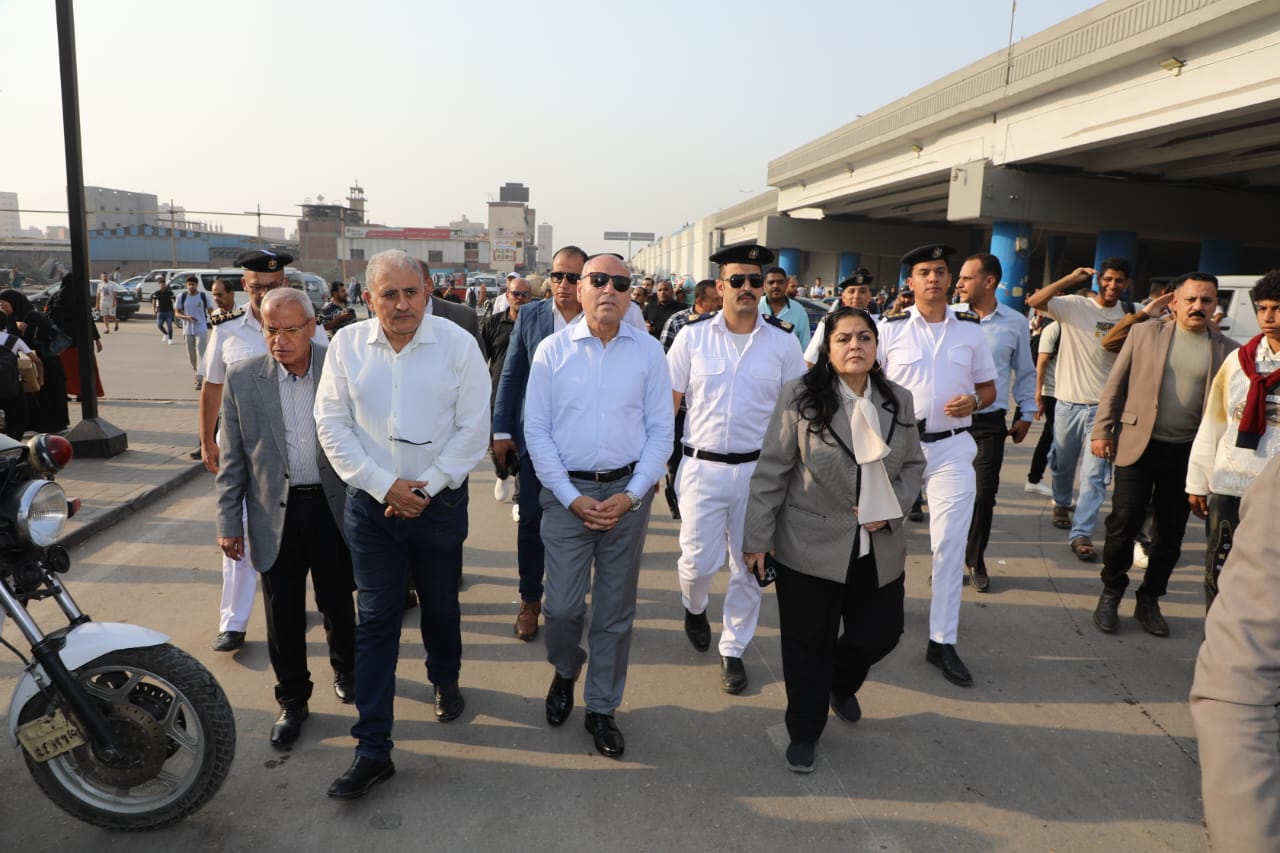 حملة محافظ القاهرة على السائقين المخالفين حملة محافظ القاهرة على السائقين المخالفين