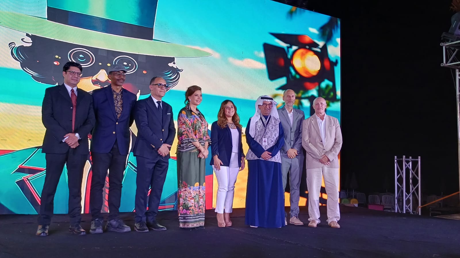 تكريم شيري عادل وعمر عبد العزيز ومنال سلامة في ختام مهرجان VS-FILM للأفلام القصيرة جدا