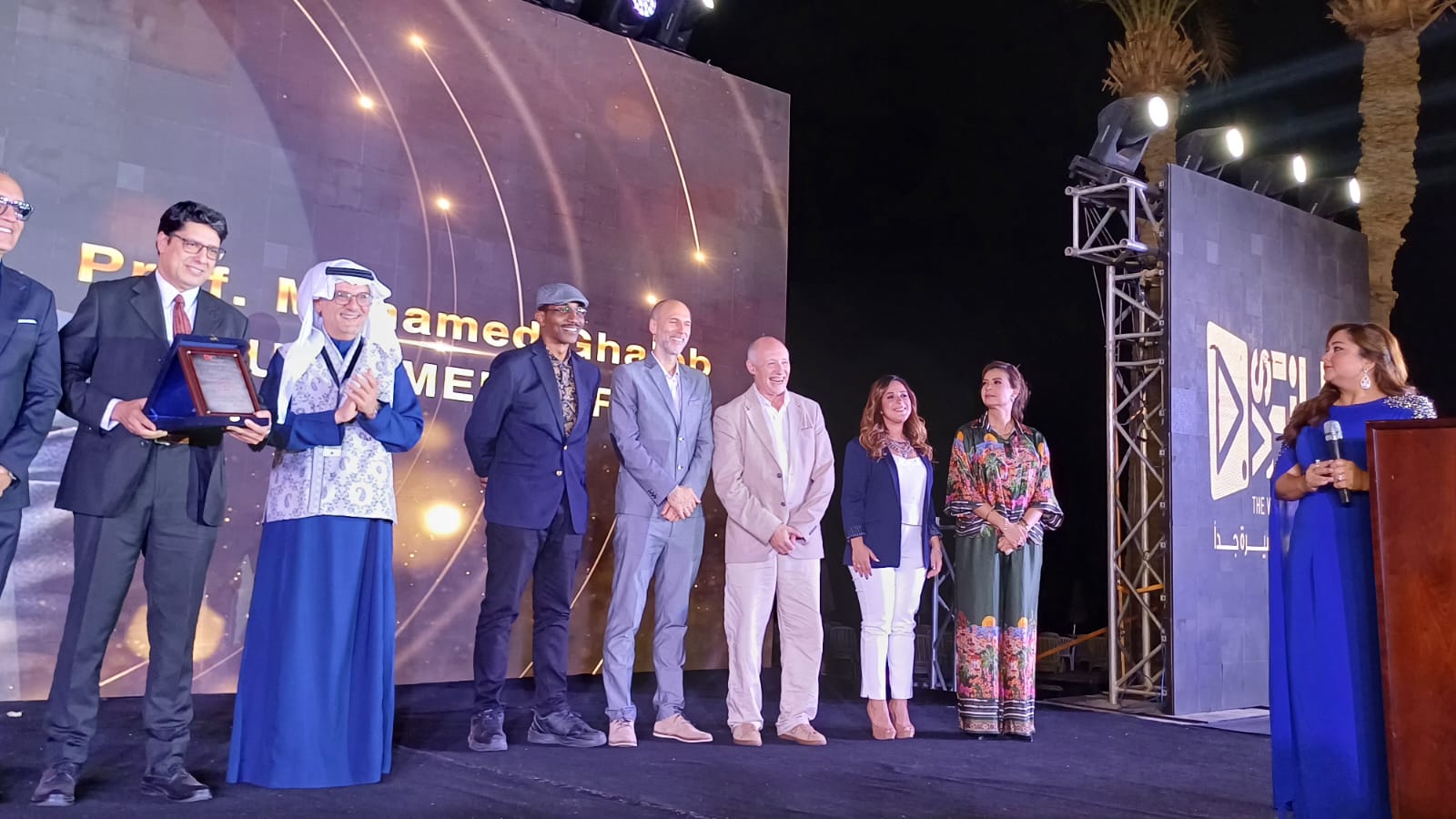 تكريم شيري عادل وعمر عبد العزيز ومنال سلامة في ختام مهرجان VS-FILM للأفلام القصيرة جدا