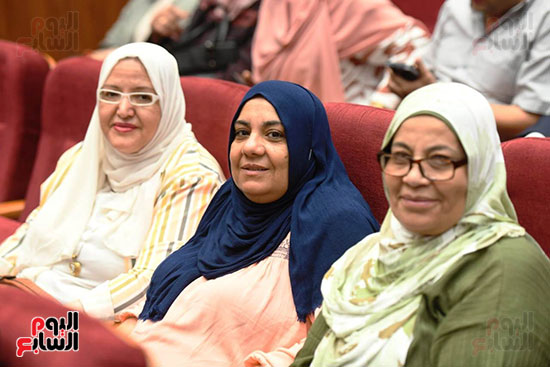 فرحة الفائزات بحج القراعة