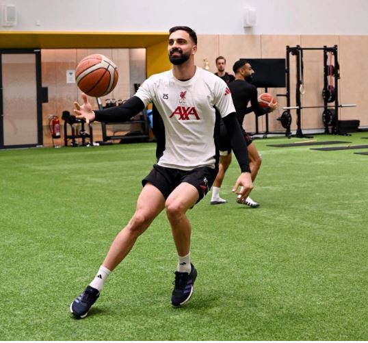 محمد صلاح في تدريبات الريدز بعد مباراة الريال