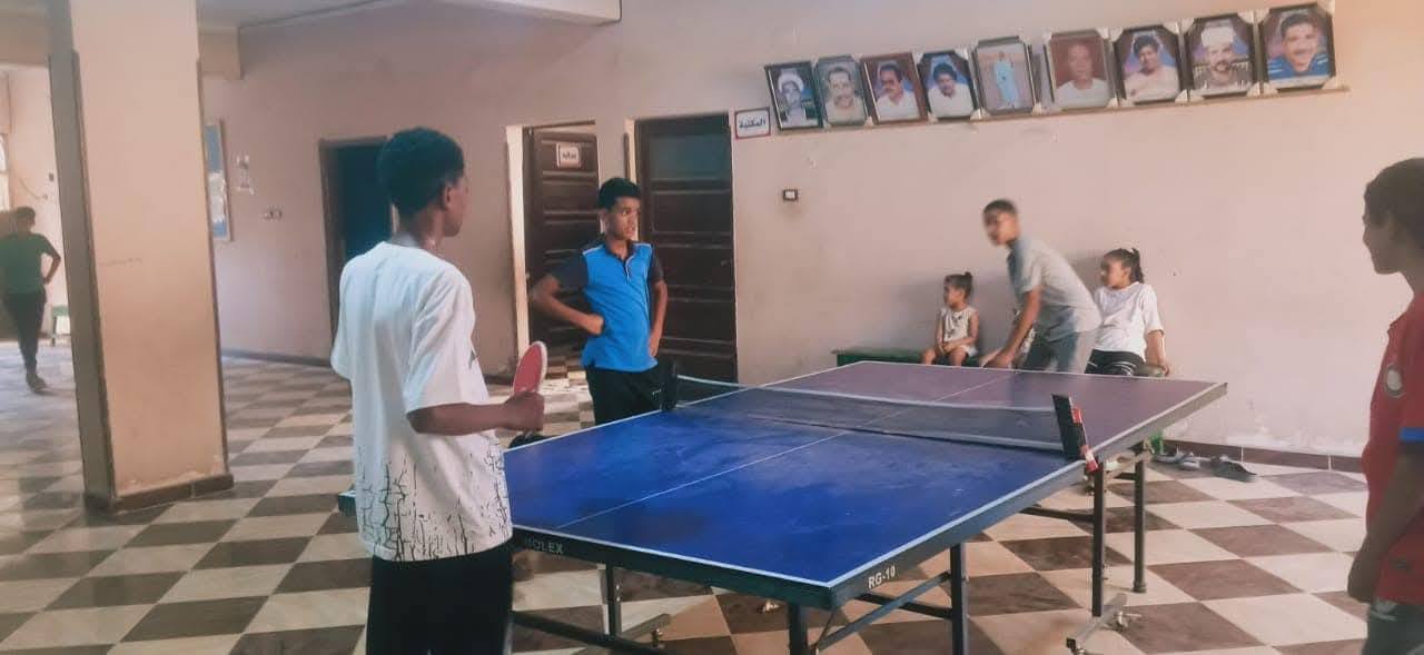 تدعيم الأطفال الأيتام يومين أسبوعياً في مركز شباب الحسينات بالطود