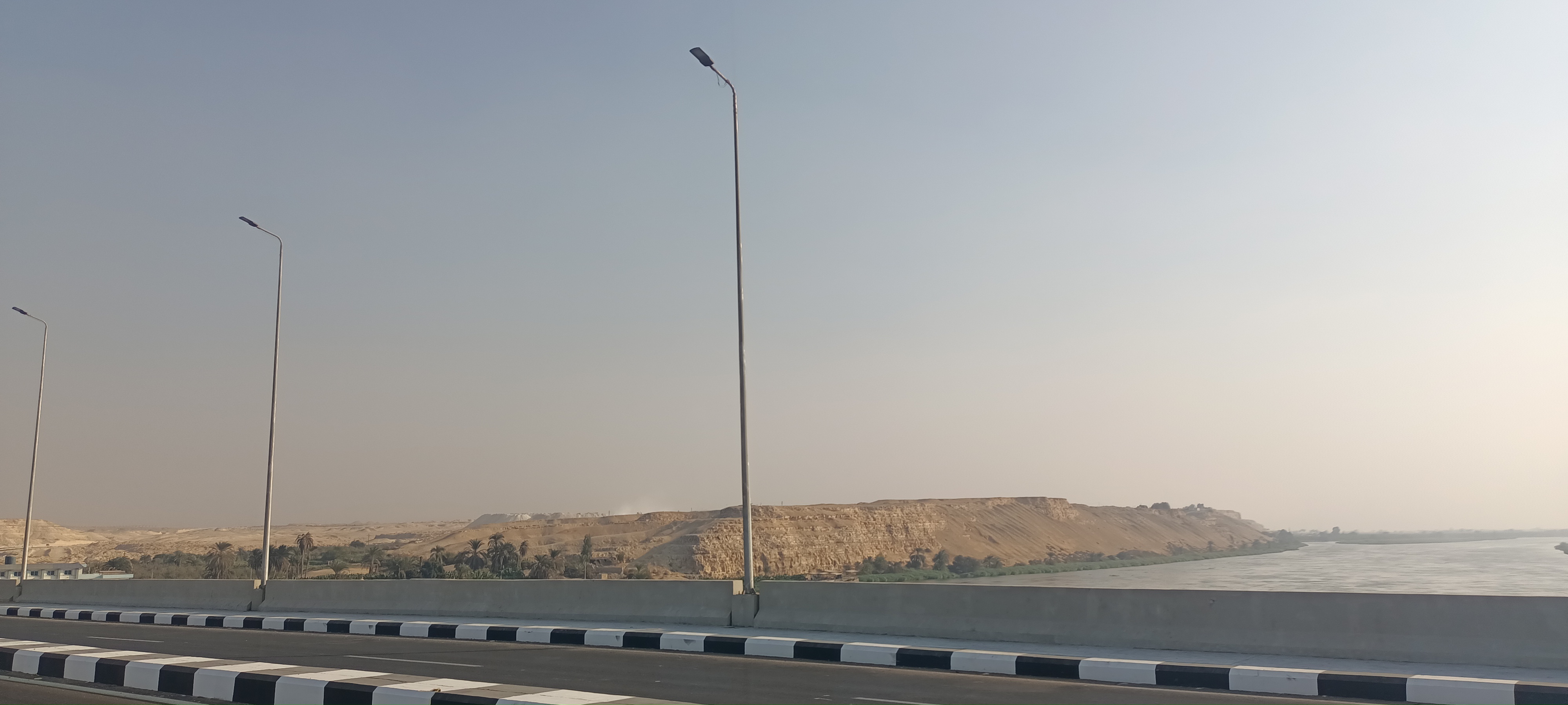 محور الفشن محور الفشن