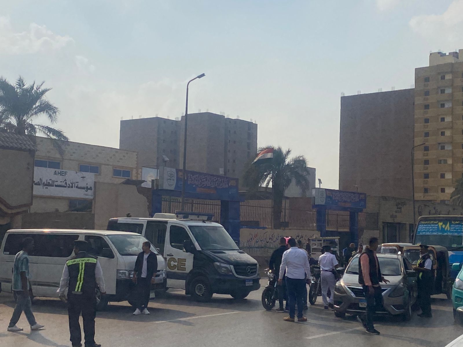 حملة أمنية موسعة فى المطرية (8)