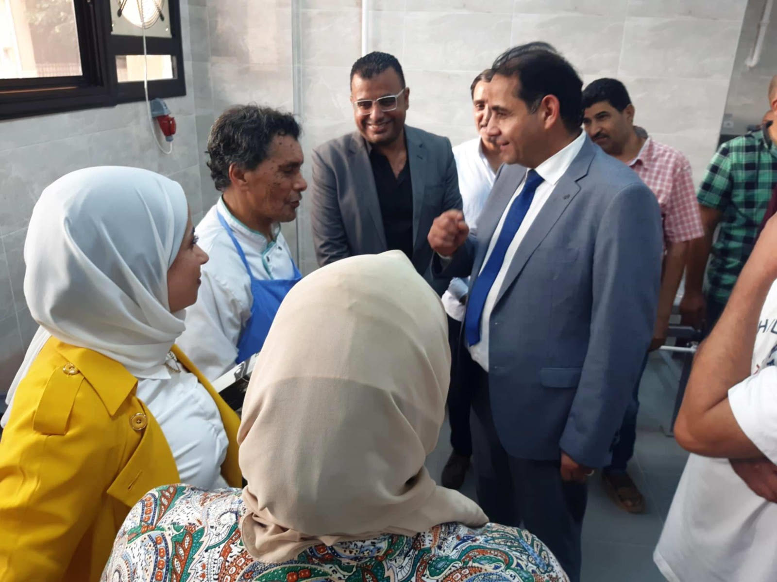 رئيس جامعة بورسعيد خلال جولته بالمدينة