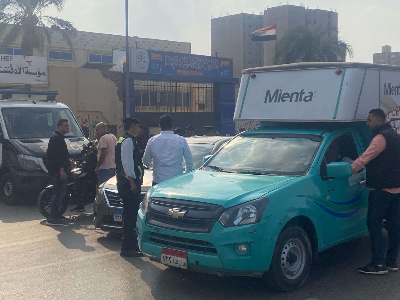 حملة أمنية موسعة فى المطرية (9)