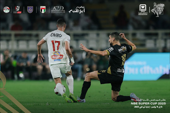 وليد الكرتى ومحمد شحاتة خلال المباراة