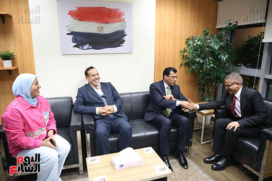 حوار ودي بين رئيس تحرير اليوم السابع و موزير الرياضة