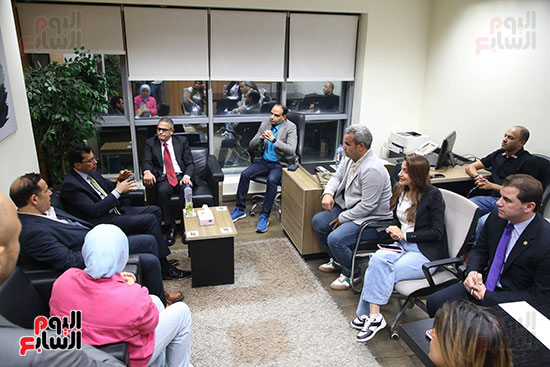 وزير الرياضة والزملاء في اليوم السابع