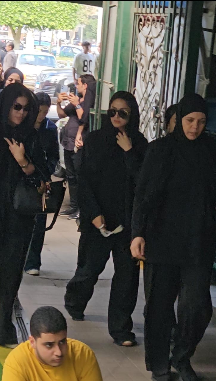 جنازة والد محمد رمضان