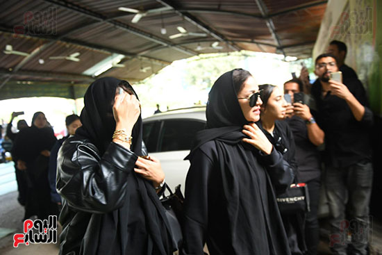 جنازة والد محمد رمضان