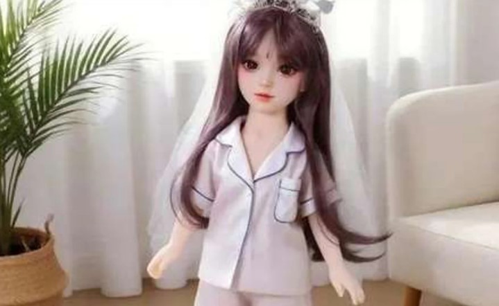 الدمى الجنسية فى فرنسا 