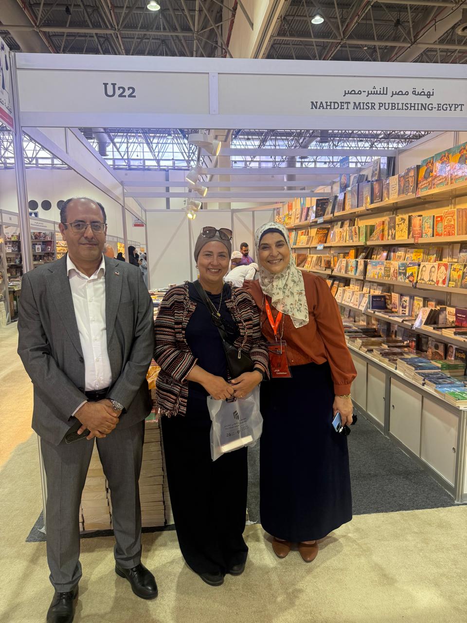 خلال زيارة قنصل مصر دار نهضة مصر