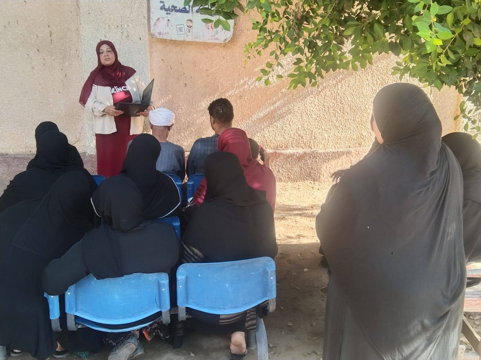 ندوات تثقيفية صحية بالأقصر للتوعية بالإنفلونزا الموسمية