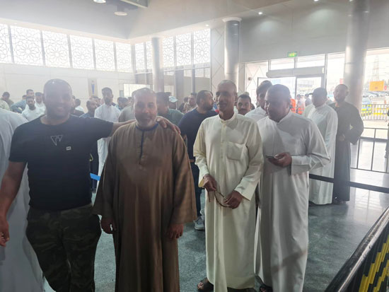 دخول-المصريين-لجان-التصويت