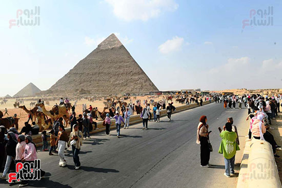 طريق الأهرامات