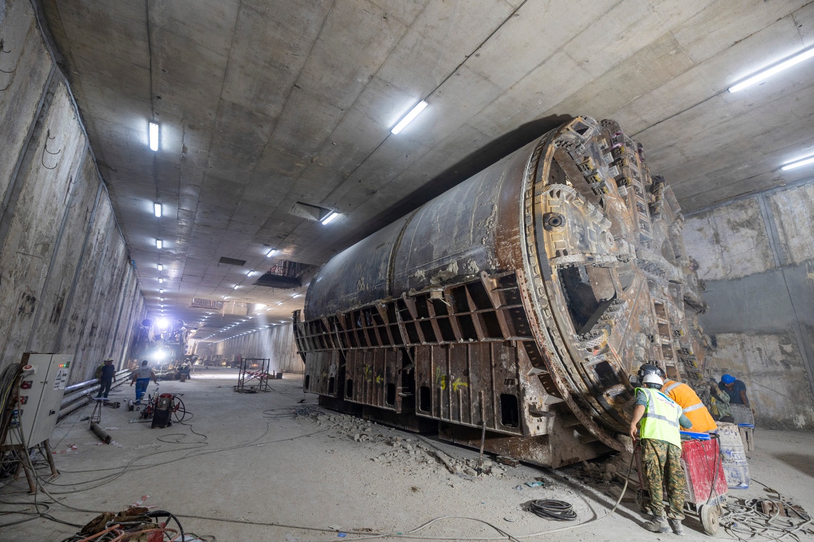 ماكينة الحفر