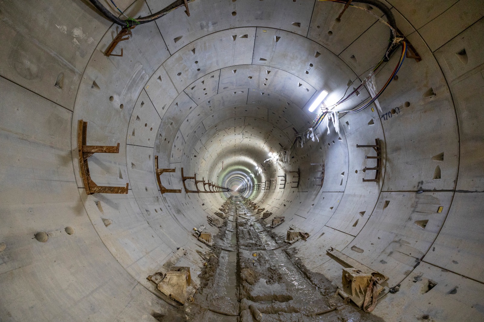 نفق المترو بعد اكتماله