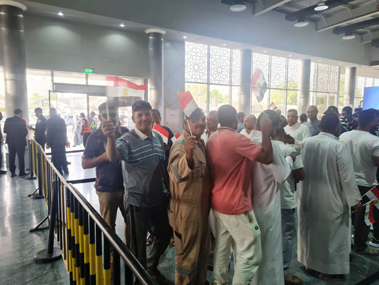 المصريون-يشاركون-بفاعلية-فى-التصويت