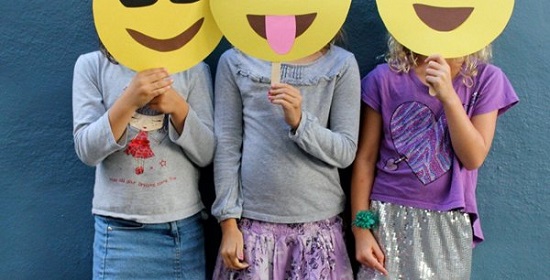 أطفال صغيرة