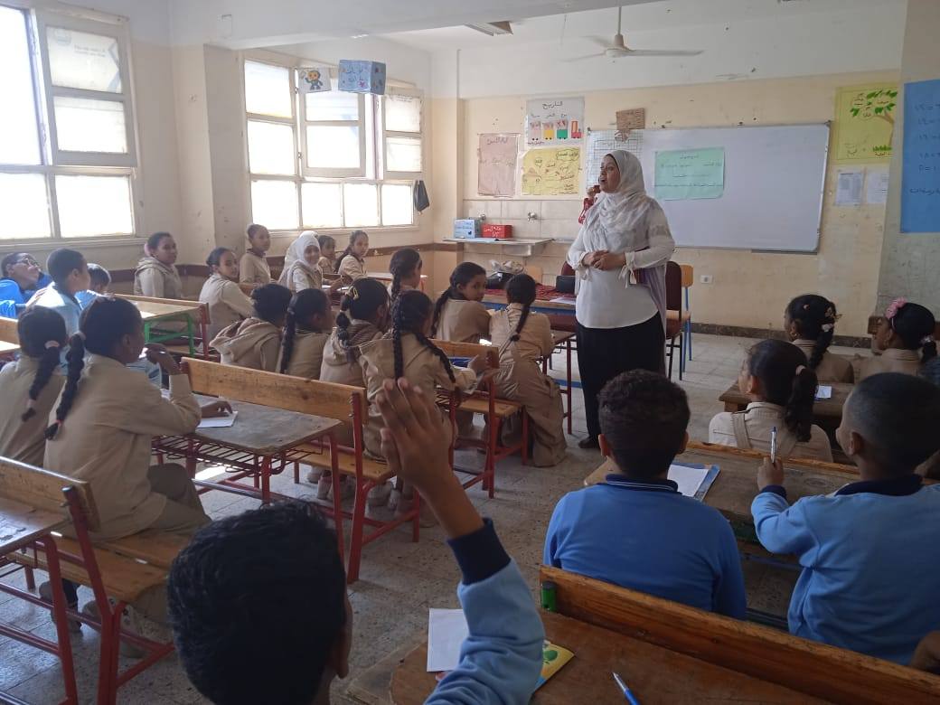 ندوات في المدراس عن الإنفلونزا الموسمية لتوعية الطلبة