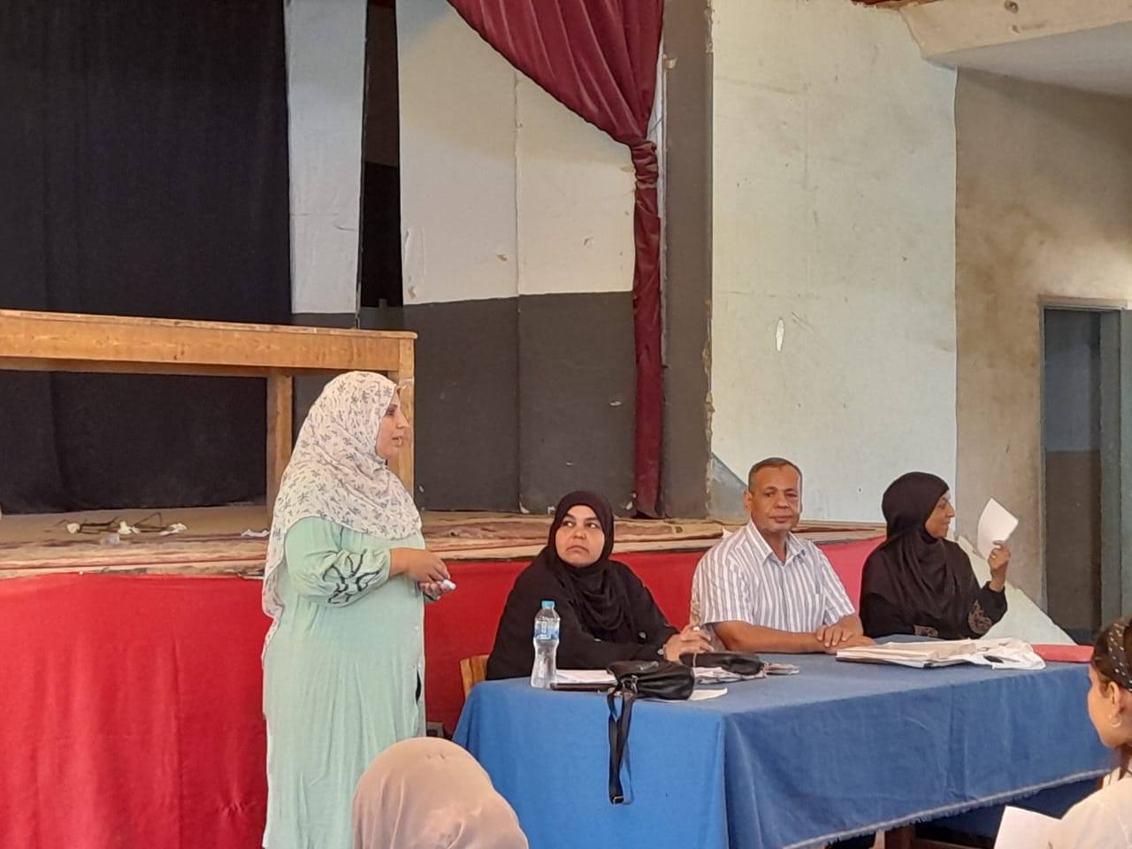 فرع الأقصر لتعليم الكبار ينفذ ندوات عن الخضرنة والتباعد بين الحمل لأهالى أرمنت والقرنة