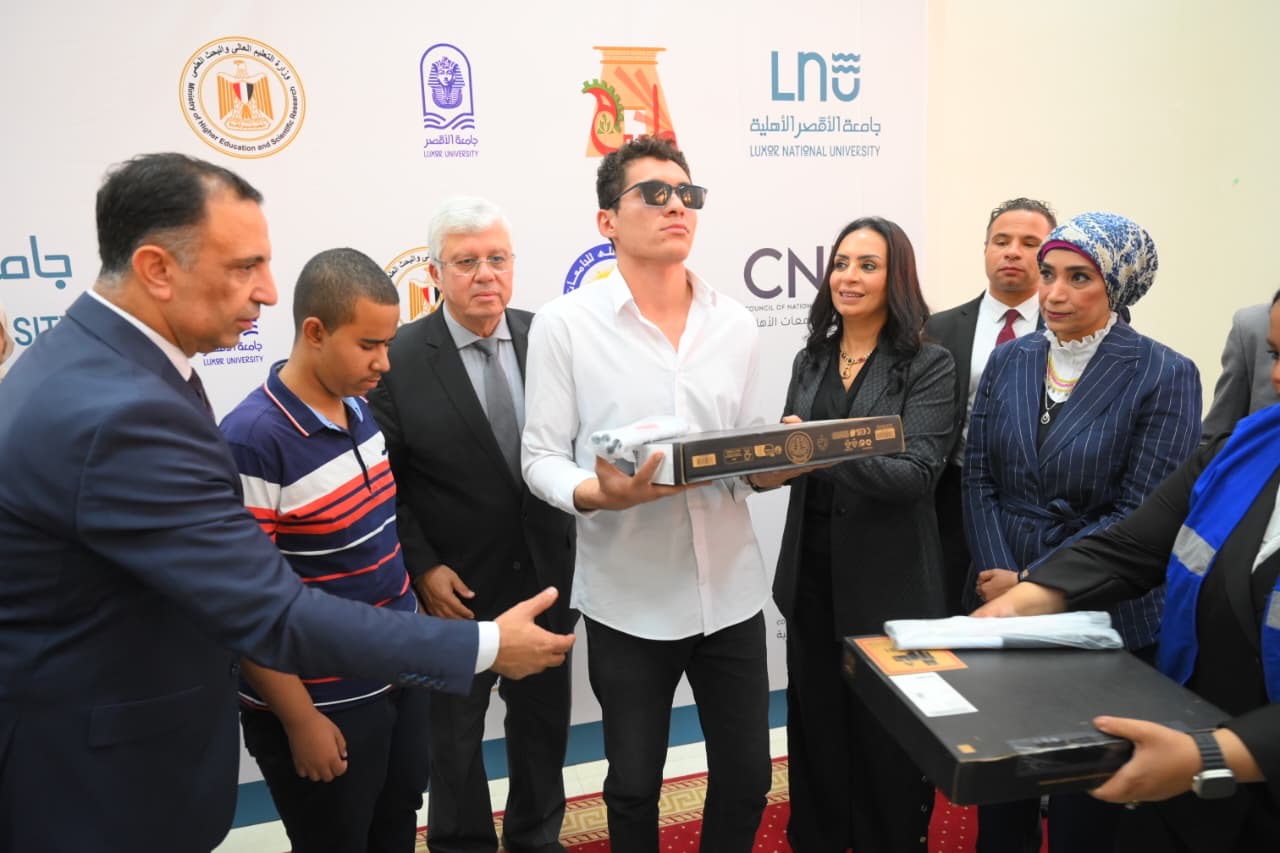 a2148946-0fe0-484d-9893-80b2402aab43