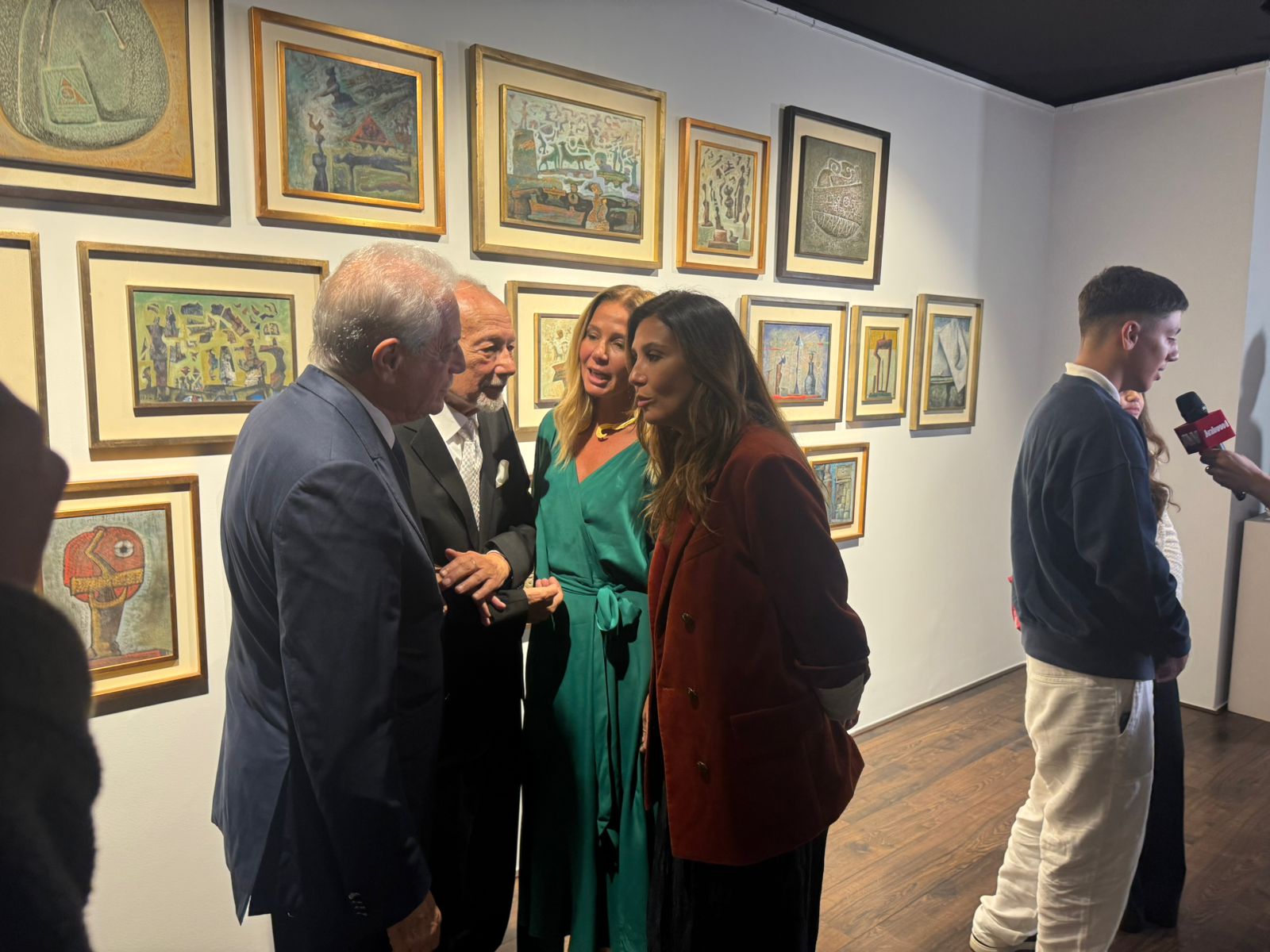 b70a4c40-dd25-44a2-a6d1-46323f7e5e60