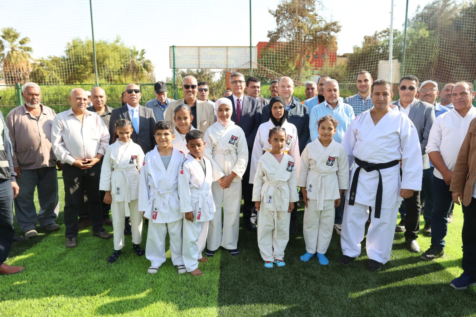 محافظ الجيزة يفتتح الملعب الخماسي وصالة ألعاب القوى بنادي المناجم (8)