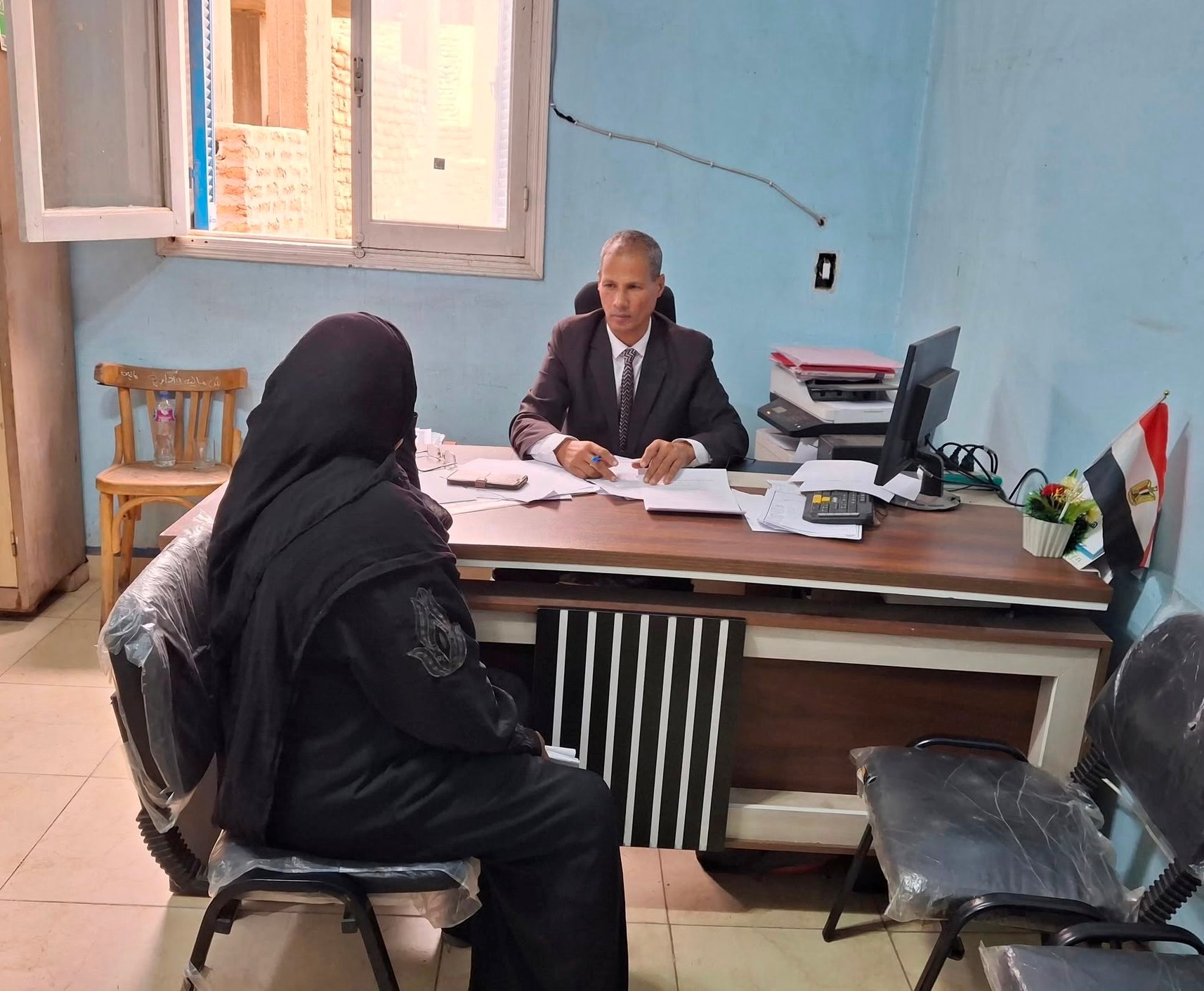 التضامن بالأقصر تواصل نهج التواصل المباشر مع المواطنين في لقائها الأسبوعي (1)