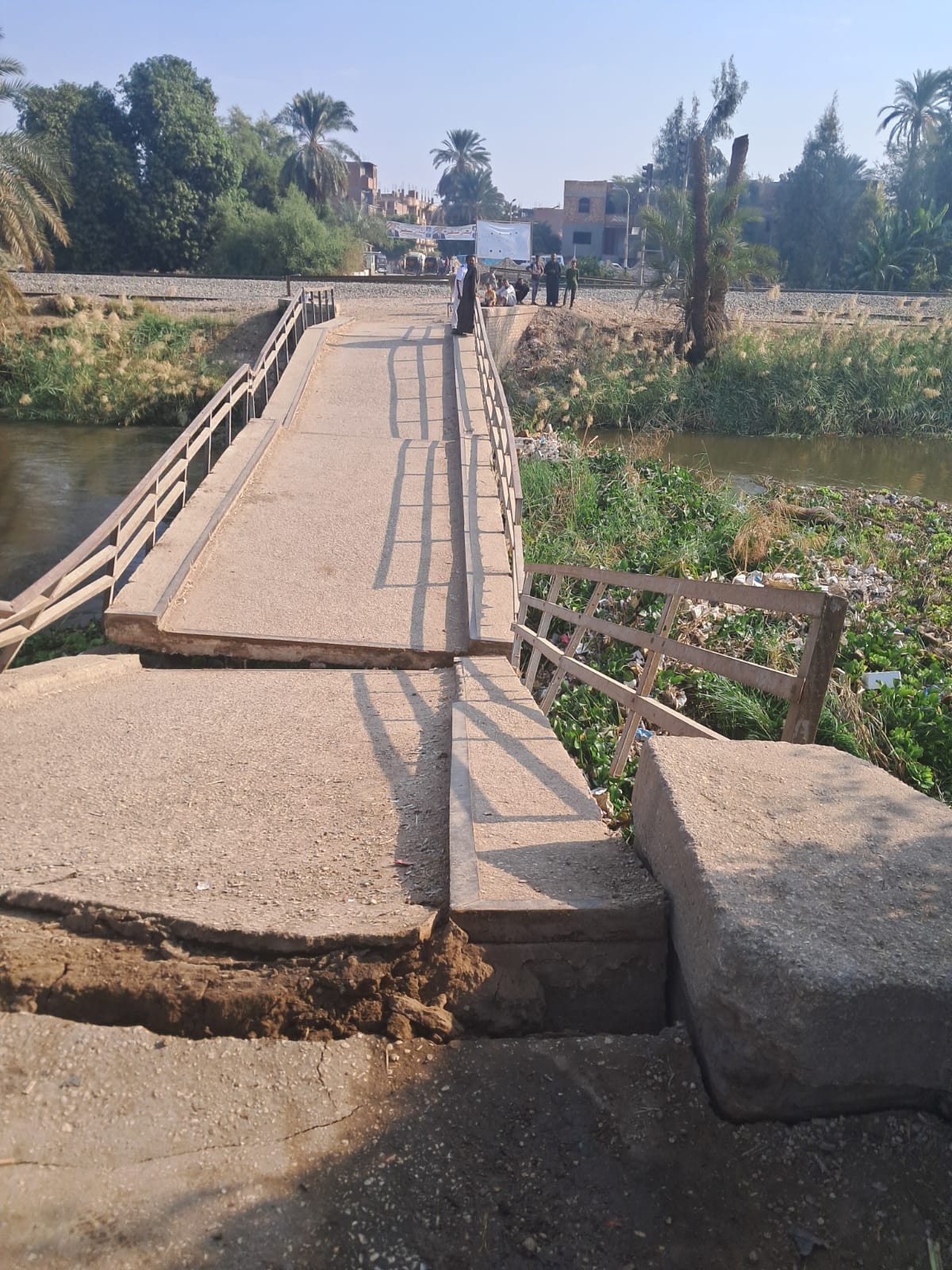 هبوط جانب الكوبرى هبوط جانب الكوبرى