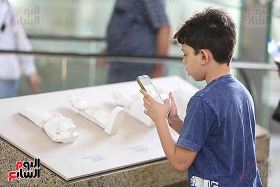 الصغار في المتحف المصري الكبير