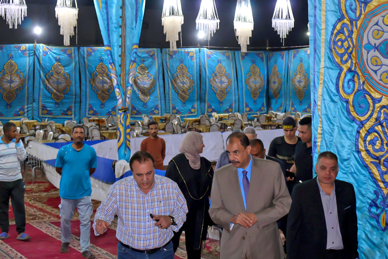 المحافظ والسكرتير العام 