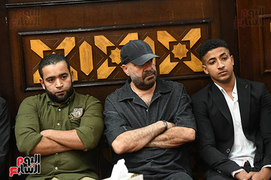 محمد سعد يقدم العزاء محمد سعد يقدم العزاء