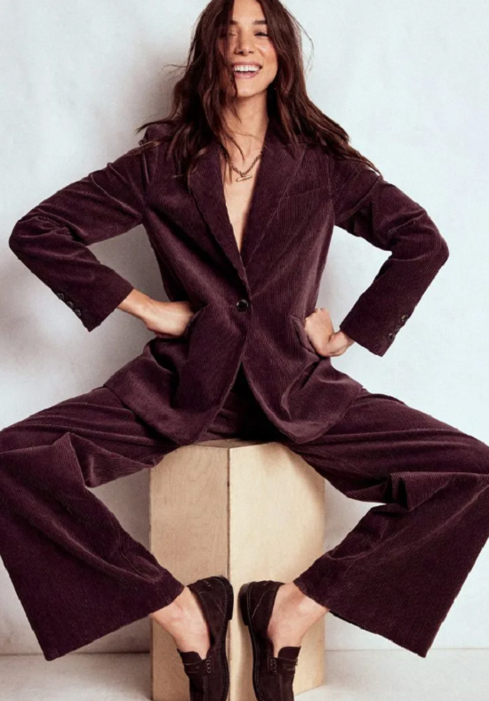 بدلة من قماش الكورد