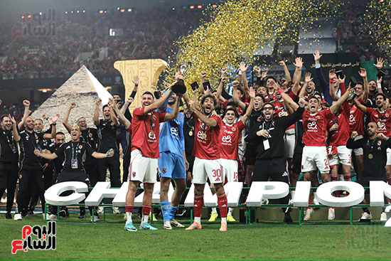 فرحة لاعبي الأهلي بالسوبر