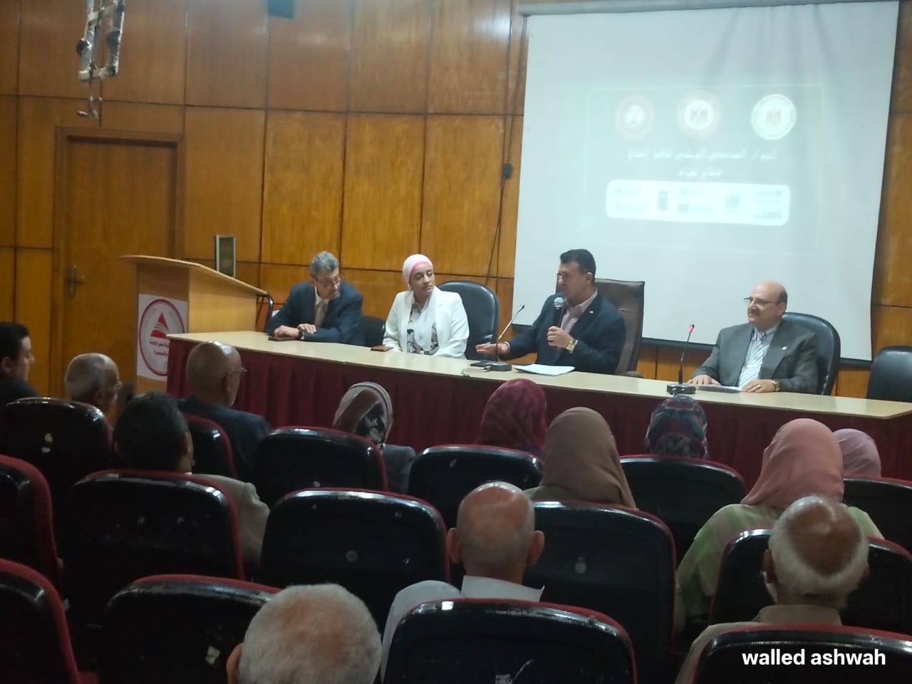 ندوات لرفع الوعي البيئي