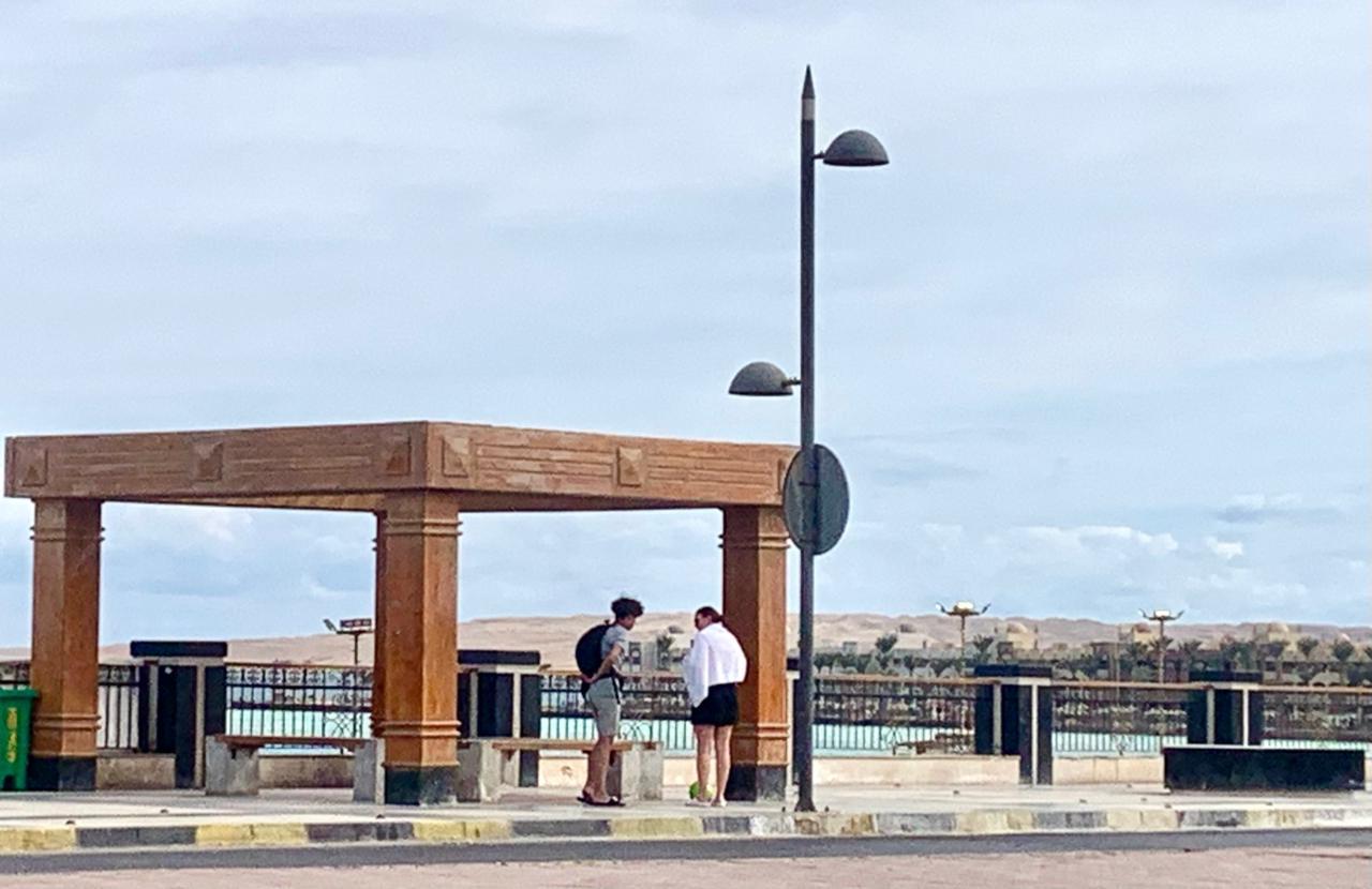 الاستمتاع على كورنيش الغردقة 