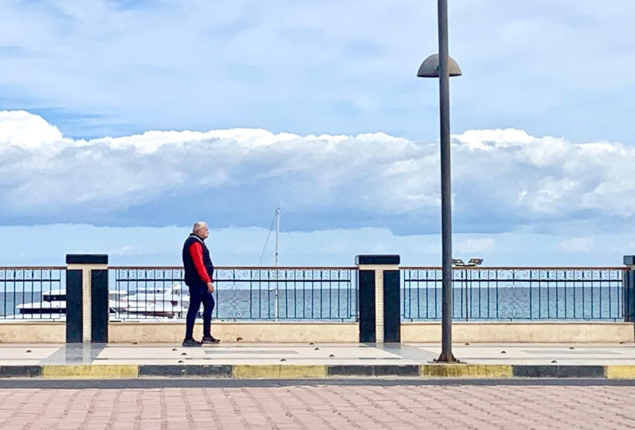 الاستمتاع على الكورنيش 