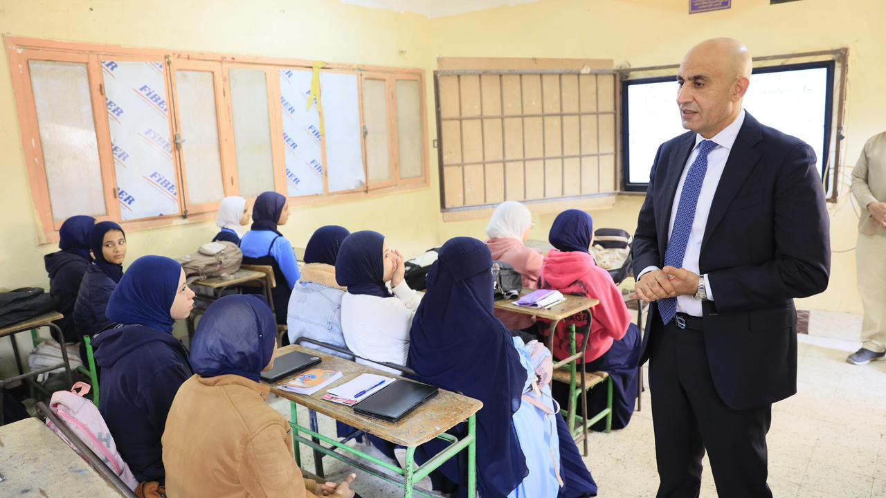 جولة الوزير