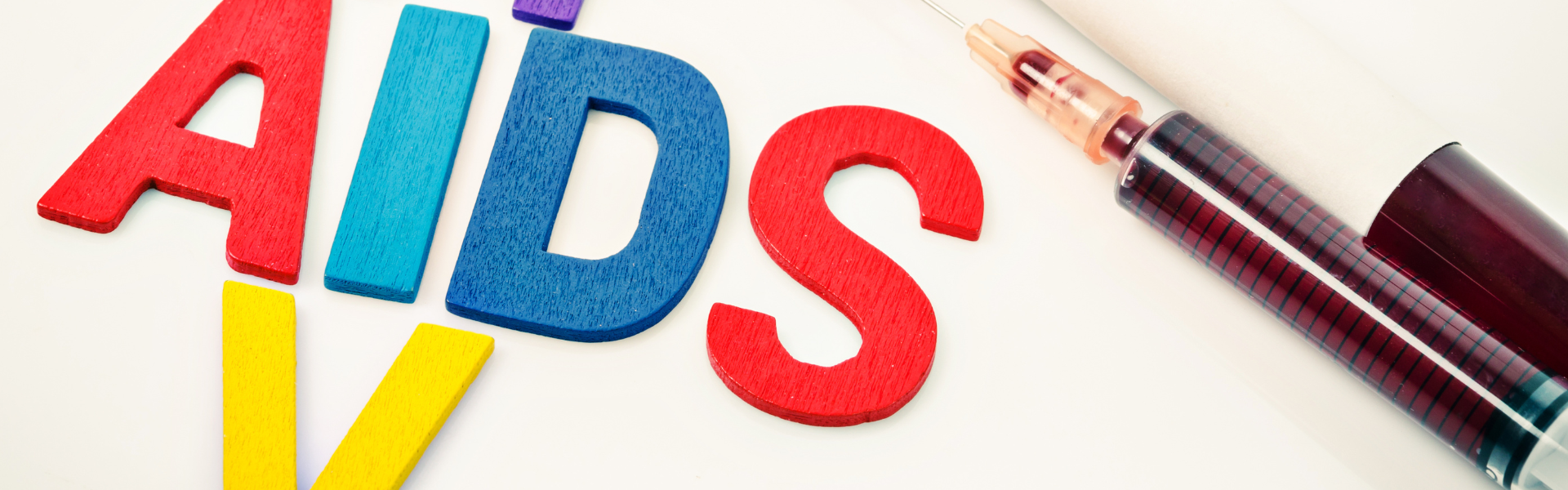 انتقال عدوى الايدز