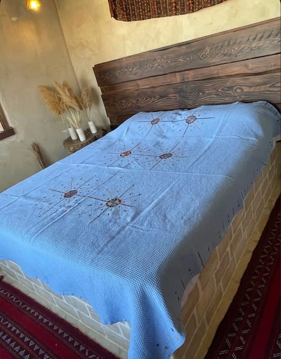 كوافرته مطرزة