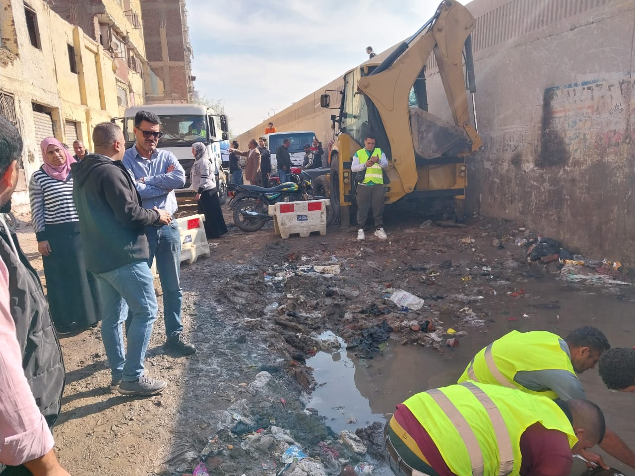 متابعة أعمال الإصلاح بالخط في الخصوص