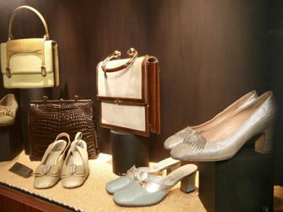 بعض المقتنيات الشخصية لأم كلثوم بعض المقتنيات الشخصية لأم كلثوم