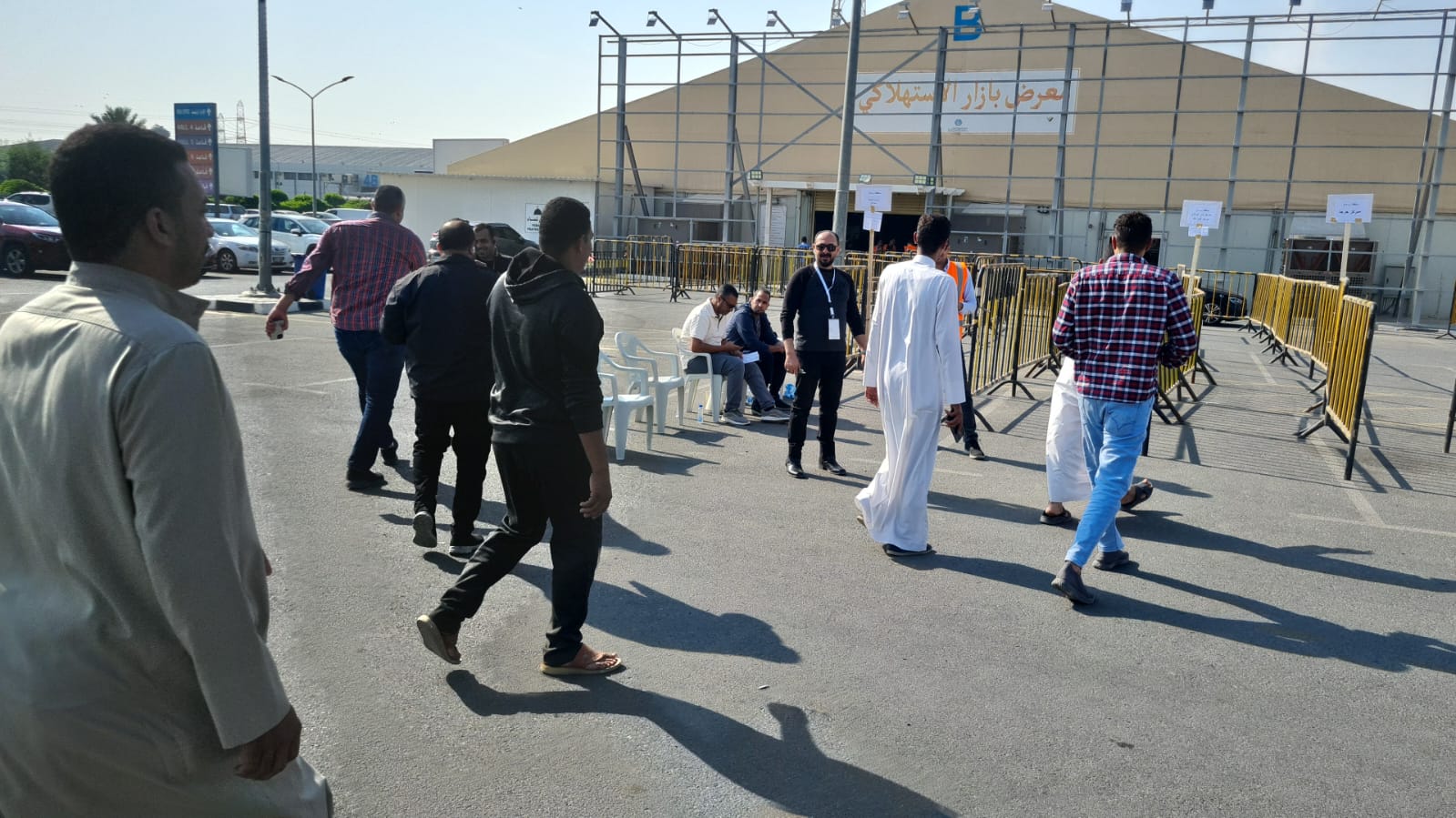 توافد المواطنيين فى الكويت