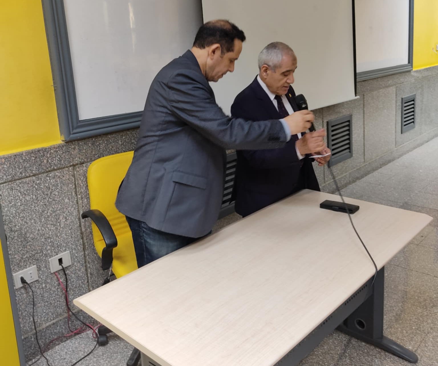 الدكتور محمد ثروت فى الأكاديمية الحديثة لعلوم الكمبيوتر وتكنولوجيا الإدارة (3)