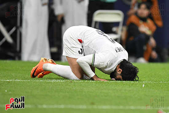 سجدة شكر بعد أحراز الهدف