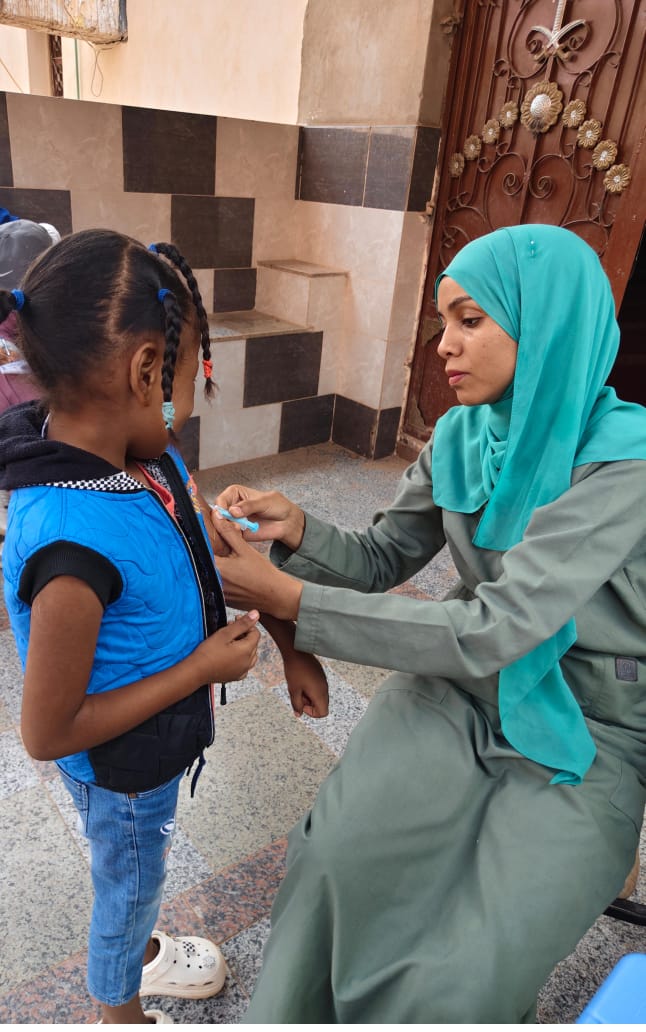 تطعيم الأطفال السودانيين تطعيم الأطفال السودانيين