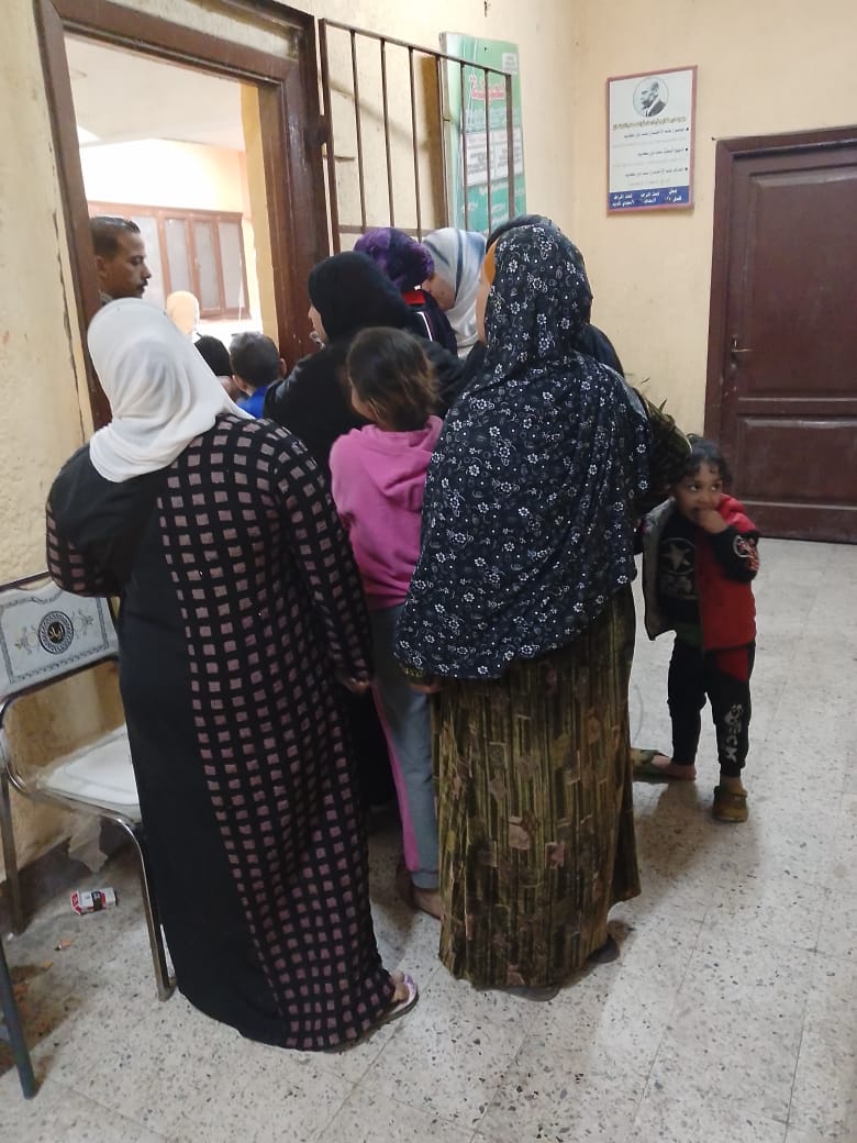 توافد النساء على اللجان الفرعية بالوراق