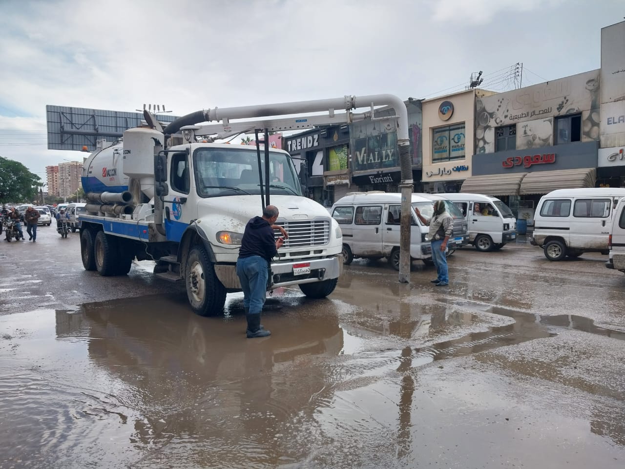 رفع التراكمات من الشوارع